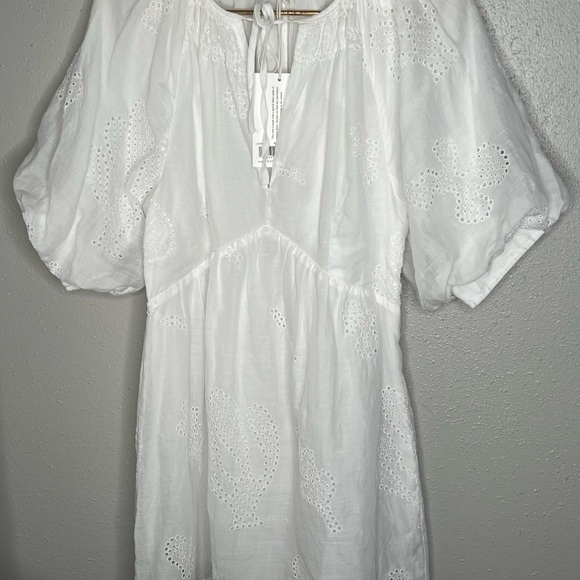 New Frame Broderie Anglaise Ramie Mini Dress in White Size Medium - Picture 8 of 9
